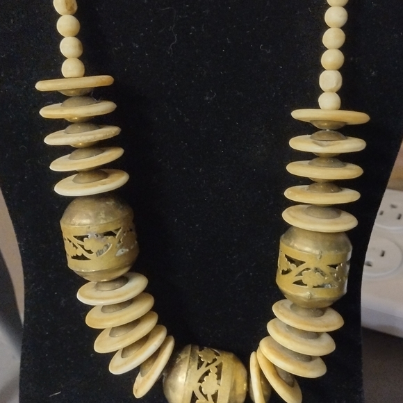 Lot of Vintage Necklaces - Picture 10 of 14